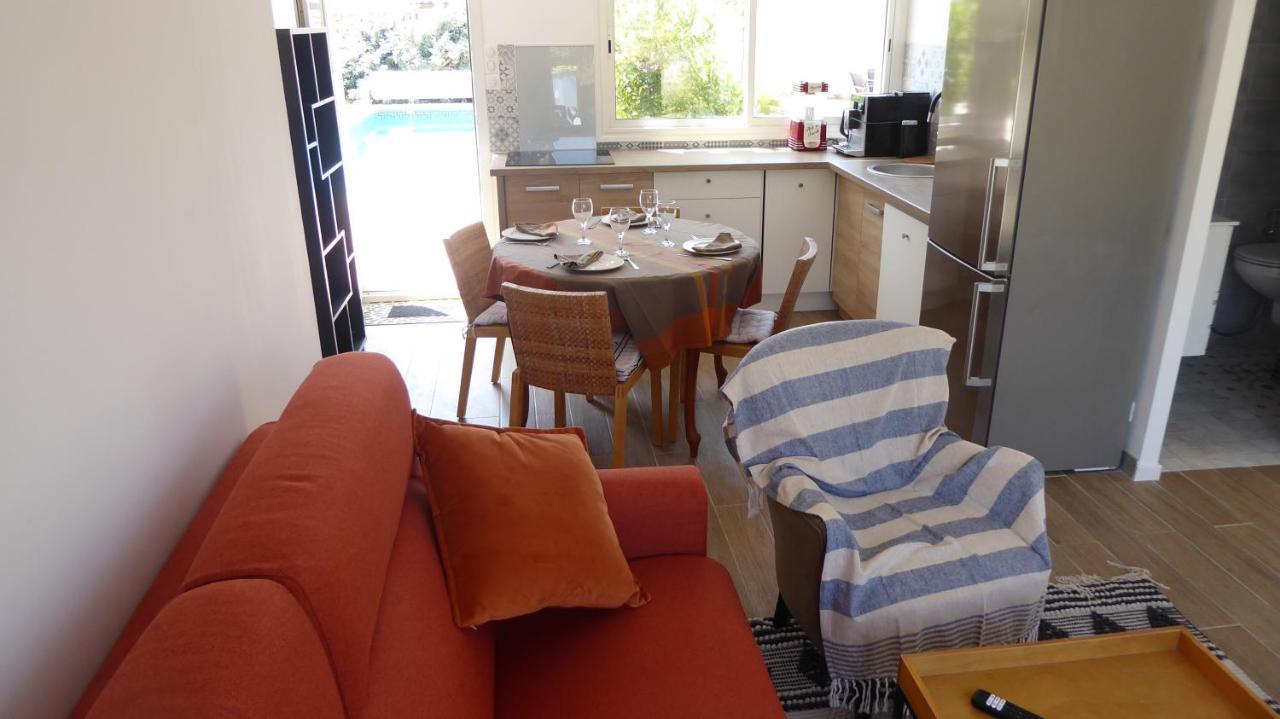 Les 2 Dauphins Villa Le Barcarès Екстериор снимка