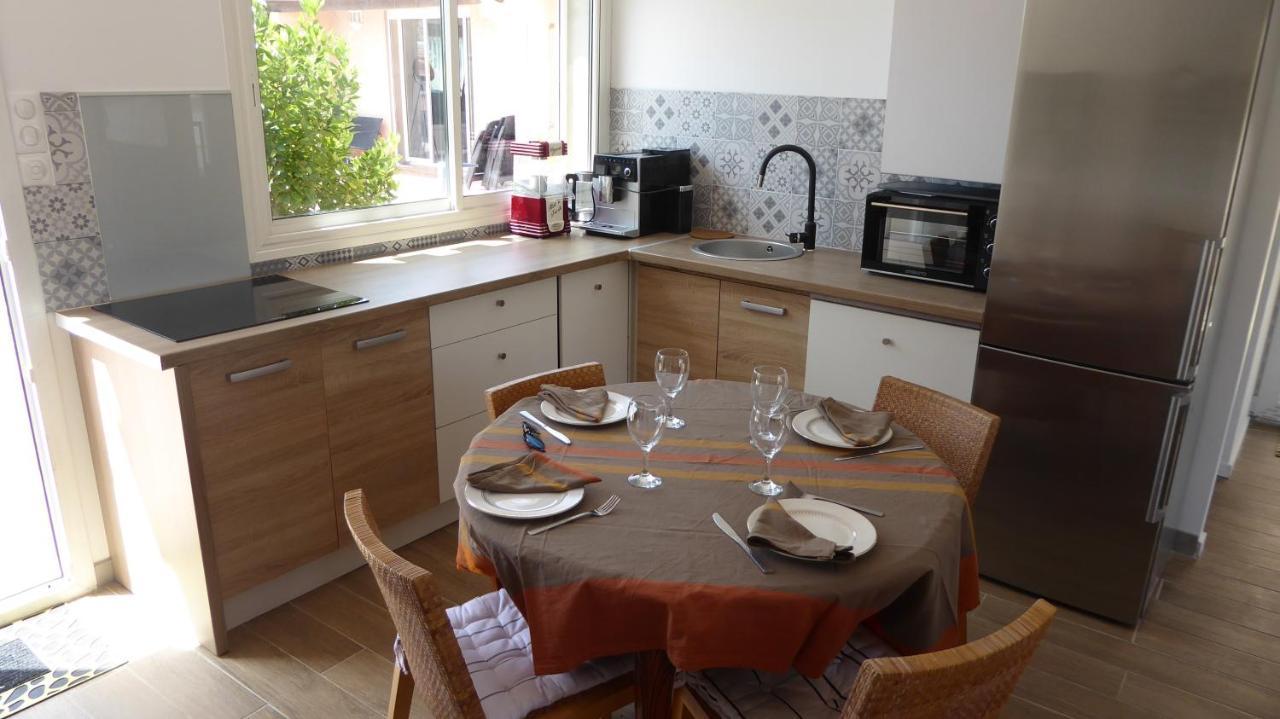 Les 2 Dauphins Villa Le Barcarès Екстериор снимка