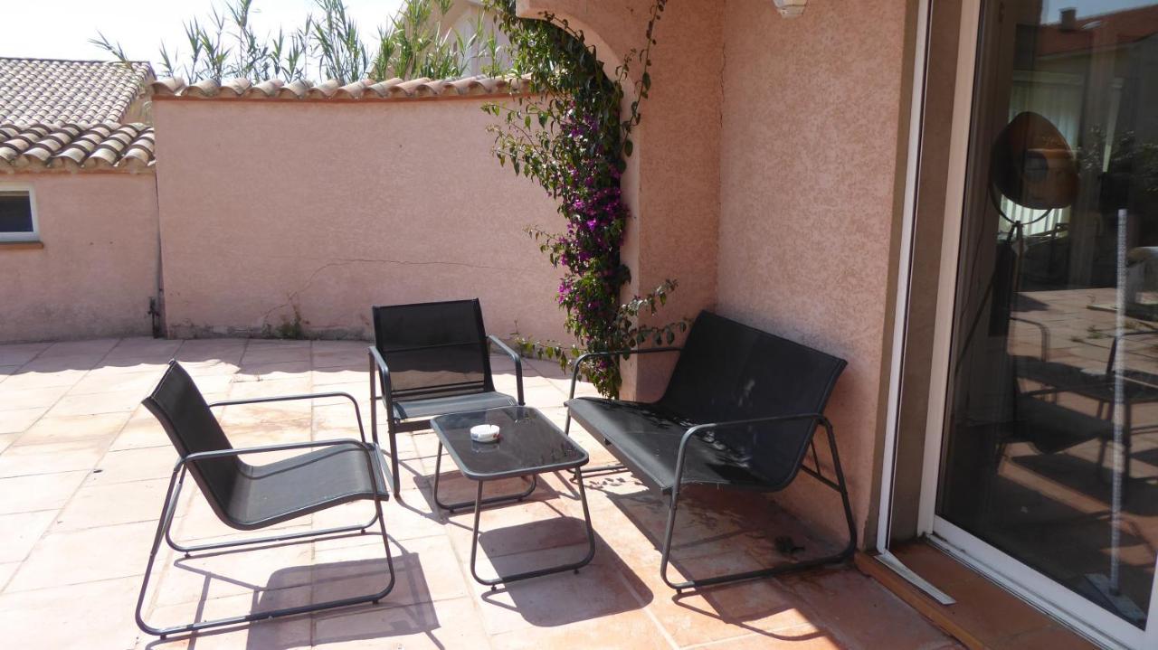 Les 2 Dauphins Villa Le Barcarès Екстериор снимка