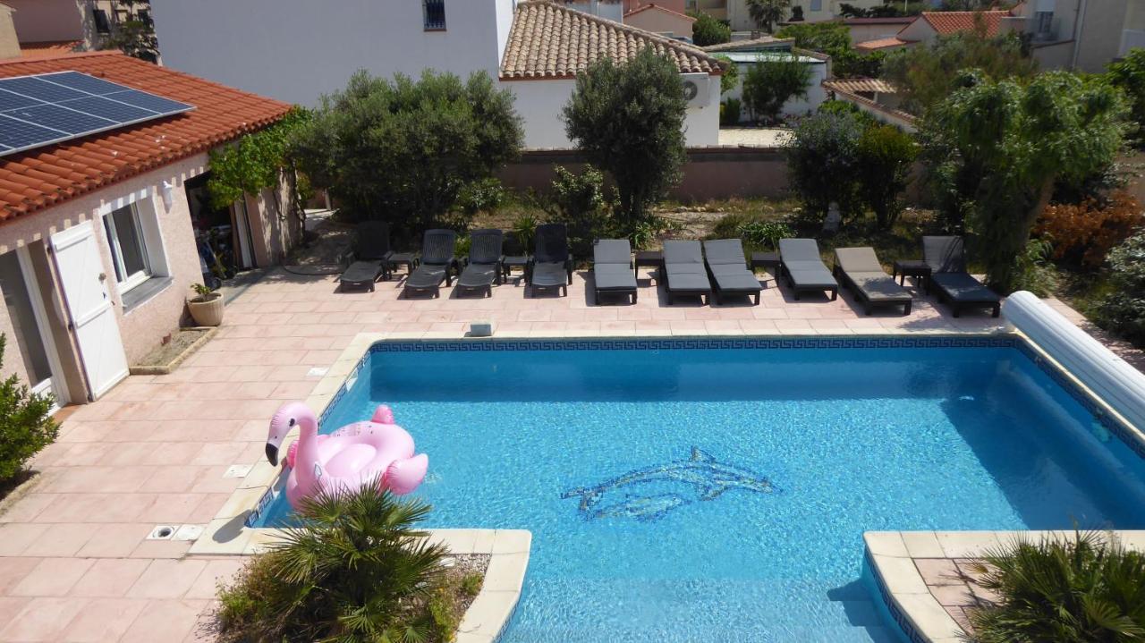 Les 2 Dauphins Villa Le Barcarès Екстериор снимка